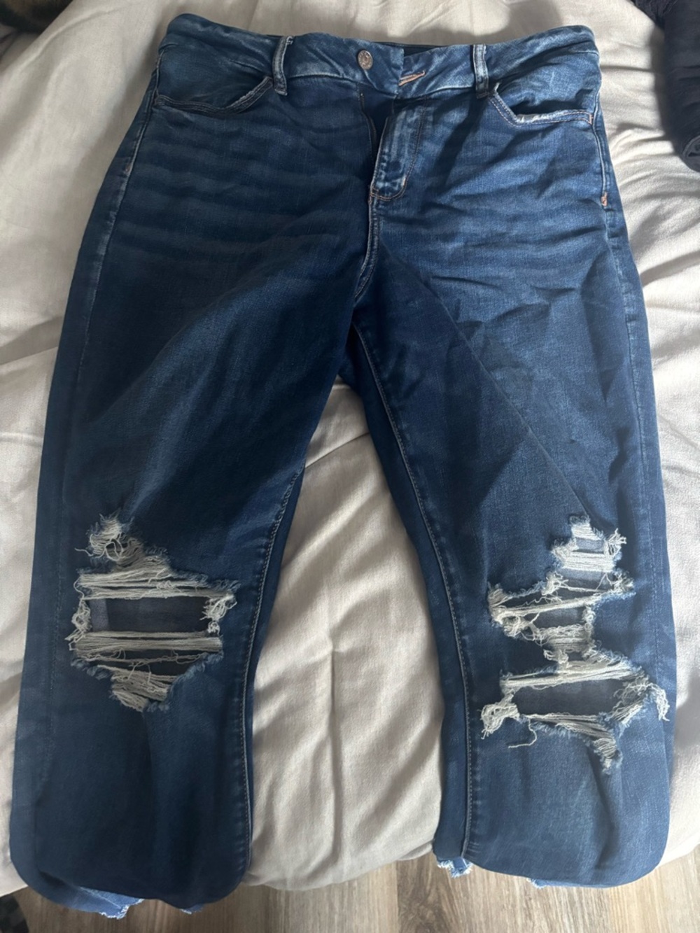 American eagle Blue Distressed Women's Jeans - Classic Fit